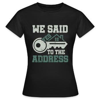 We Said Yes to the Adress 2023 Stolzer - Frauen T-Shirt - Schwarz - Vorne - AI Model Female 172 dark (172cm)