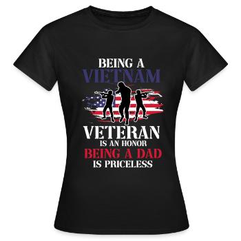 Vétéran de l’armée américaine au Vietnam - T-shirt Femme - noir - Devant - AI Model Female 172 dark (172cm)
