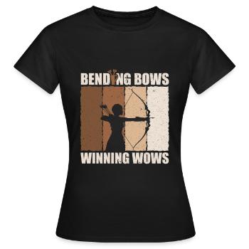 Bending Bows Winning Wows - Bogenschütze Bogen - Frauen T-Shirt - Schwarz - Vorne - AI Model Female 172 dark (172cm)
