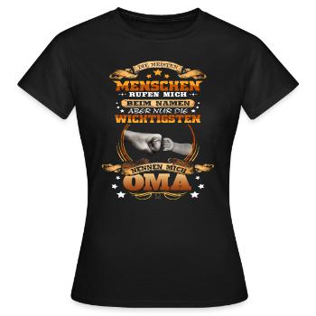 Die Meisten Menschen Nennen Mich Oma - Frauen T-Shirt - Schwarz - Vorne - AI Model Female 172 dark (172cm)