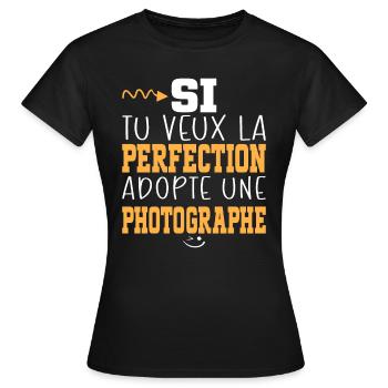 Métier Humour Femme Photographe - T-shirt Femme - noir - Devant - AI Model Female 172 dark (172cm)