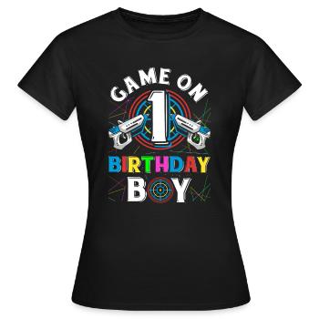 Lasertag Game On 1 Birthday Boy Indoor Laser Tag - Frauen T-Shirt - Schwarz - Vorne - AI Model Female 172 dark (172cm)