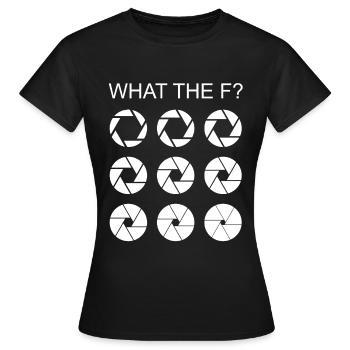 Fotografie Objektiv Linse - Frauen T-Shirt - Schwarz - Vorne - AI Model Female 172 dark (172cm)