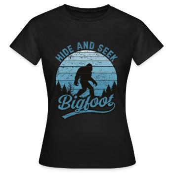Bigfoot Hide And Seek Nature Lovers Camper - T-shirt Femme - noir - Devant - AI Model Female 172 dark (172cm)