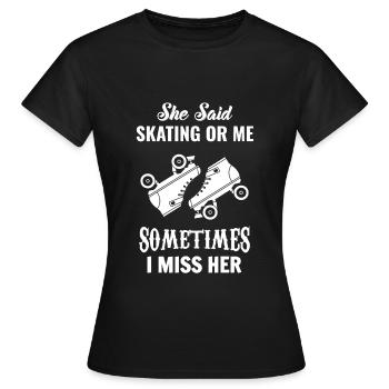 Rollschuhe - Frauen T-Shirt - Schwarz - Vorne - AI Model Female 172 dark (172cm)