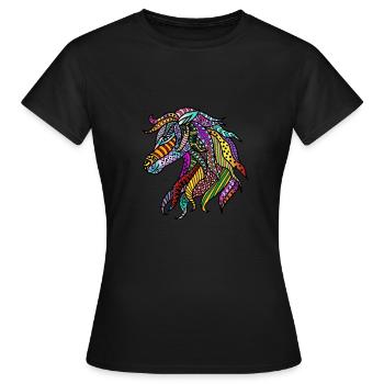AKE Wildhorse buntes Pferd Hengst Geschenkidee - Frauen T-Shirt - Schwarz - Vorne - AI Model Female 172 dark (172cm)