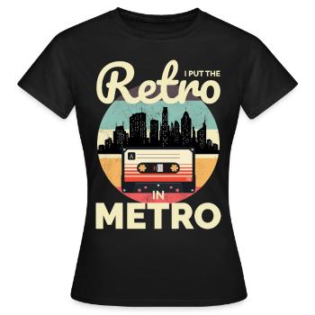 Quand le rétro rencontre le métro : le paysage urbain emblématique des années 80 - T-shirt Femme - noir - Devant - AI Model Female 172 dark (172cm)