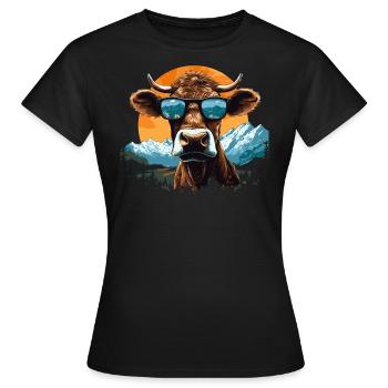 Une vache en lunettes de soleil en montagne - T-shirt Femme - noir - Devant - AI Model Female 172 dark (172cm)