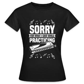 Mundharmonika üben diatonisch chromatisch - Frauen T-Shirt - Schwarz - Vorne - AI Model Female 172 dark (172cm)