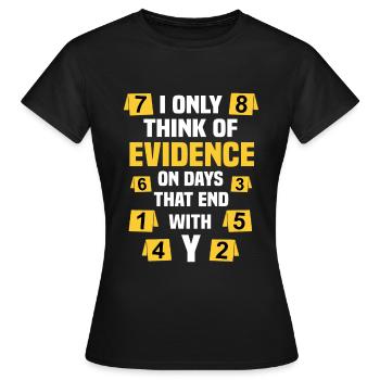 Beweise Tatort Kriminaltechnik Forensik - Frauen T-Shirt - Schwarz - Vorne - AI Model Female 172 dark (172cm)