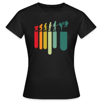 Entwicklung des Karate - Frauen T-Shirt - Schwarz - Vorne - AI Model Female 172 dark (172cm)