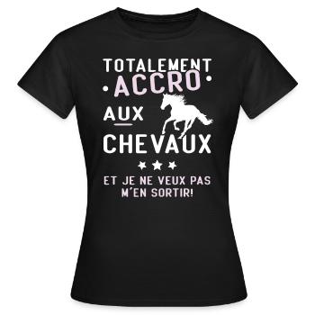 Totalement accro aux chevaux - T-shirt Femme - noir - Devant - AI Model Female 172 dark (172cm)