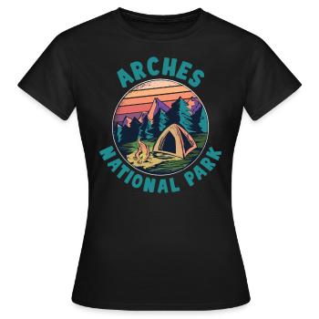 USA Amerika Nationalpark - Frauen T-Shirt - Schwarz - Vorne - AI Model Female 172 dark (172cm)