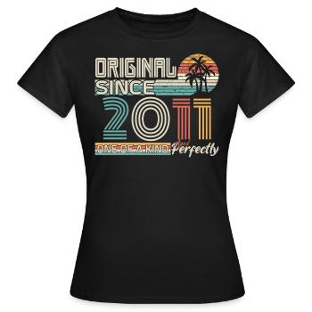 2011 Jubiläum 2011 geboren 2011 Jubiläum - Frauen T-Shirt - Schwarz - Vorne - AI Model Female 172 dark (172cm)