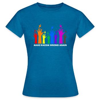 Faites que le racisme soit de nouveau un mauvais cadeau - T-shirt Femme - bleu saphir antique chiné - Devant - AI Model Female 172 dark (172cm)