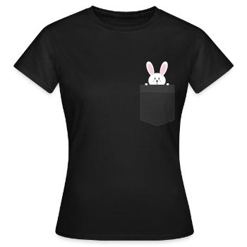 Osterhase in der Brusttasche. - Frauen T-Shirt - Schwarz - Vorne - AI Model Female 172 dark (172cm)