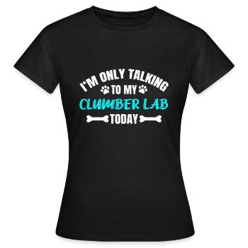 Clumber Lab - Frauen T-Shirt - Schwarz - Vorne - AI Model Female 172 dark (172cm)