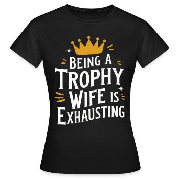 Frau Ehefrau Partnerin Familie Verheiratet - Frauen T-Shirt - Schwarz - Vorne - AI Model Female 172 dark (172cm)