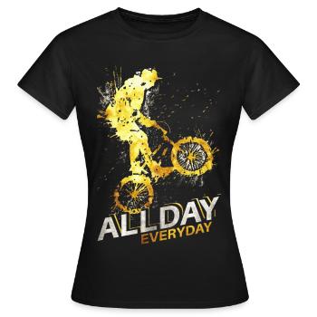 BMX rider - BMX riding - Bmx Bike - Bmx Bycicle - T-shirt Femme - noir - Devant - AI Model Female 172 dark (172cm)