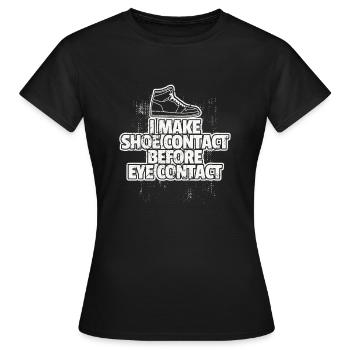 Baskets de contact de chaussure - T-shirt Femme - noir - Devant - AI Model Female 172 dark (172cm)