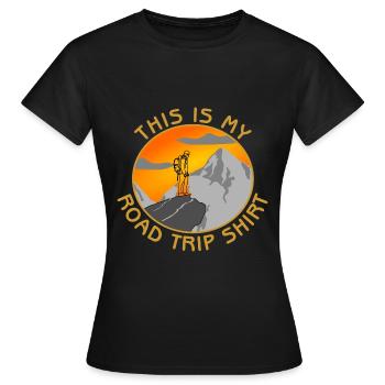 Ceci est ma chemise de voyage - T-shirt Femme - noir - Devant - AI Model Female 172 dark (172cm)