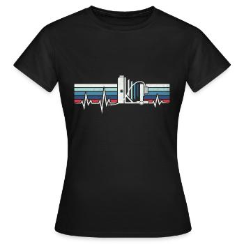 CAMÉRA DE SOL EN COURS D’EXÉCUTION POUR PHOTOGRAPHIE GRAND FORMAT HEARTBEAT - T-shirt Femme - noir - Devant - AI Model Female 172 dark (172cm)
