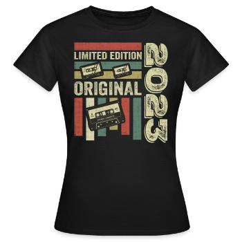 Millésime 2023 - Citation d’anniversaire rétro 2023 - T-shirt Femme - noir - Devant - AI Model Female 172 dark (172cm)