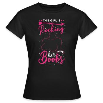 Brustkrebs-Anstecker Schleife - Frauen T-Shirt - Schwarz - Vorne - AI Model Female 172 dark (172cm)
