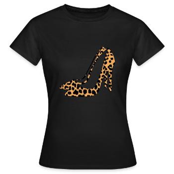 Chaussure à imprimé animal léopard Escarpin talon aiguille - T-shirt Femme - noir - Devant - AI Model Female 172 dark (172cm)