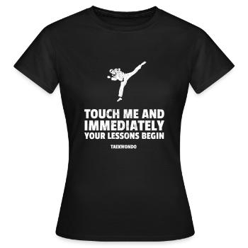 Kampfsportuniform Tae Kwon Do Sparring Gear - Frauen T-Shirt - Schwarz - Vorne - AI Model Female 172 dark (172cm)
