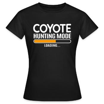 Coyote Hunting Coyote Jagen Geschenk - Frauen T-Shirt - Schwarz - Vorne - AI Model Female 172 dark (172cm)