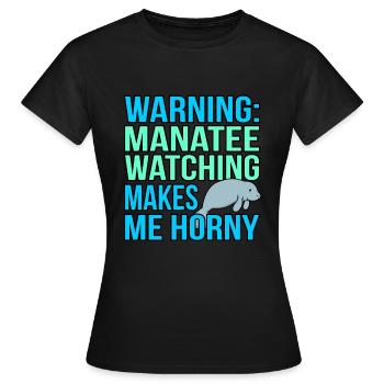 Seekuh - Frauen T-Shirt - Schwarz - Vorne - AI Model Female 172 dark (172cm)