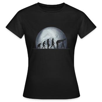 Pluto - Frauen T-Shirt - Schwarz - Vorne - AI Model Female 172 dark (172cm)