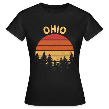 Ohio - Frauen T-Shirt - Schwarz - Vorne - AI Model Female 172 dark (172cm)