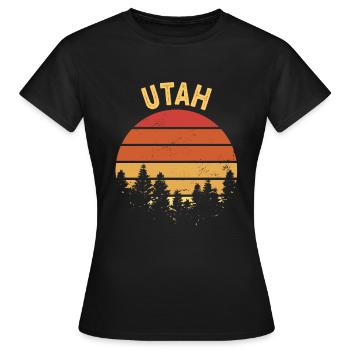 Utah - Frauen T-Shirt - Schwarz - Vorne - AI Model Female 172 dark (172cm)