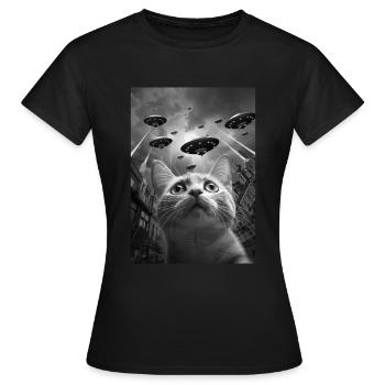 Chat selfie OVNI - T-shirt Femme - noir - Devant - AI Model Female 172 dark (172cm)