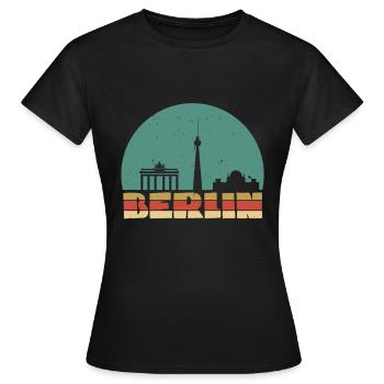 Skyline Berlin vintage - Women's T-Shirt - black - Front - AI Model Female 172 dark (172cm)