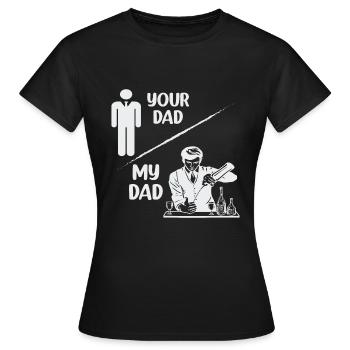 Père - père - père - mon père - T-shirt Femme - noir - Devant - AI Model Female 172 dark (172cm)