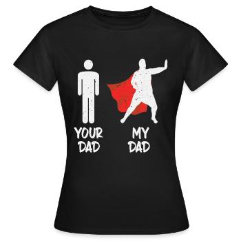 Père - père - père - mon père - T-shirt Femme - noir - Devant - AI Model Female 172 dark (172cm)