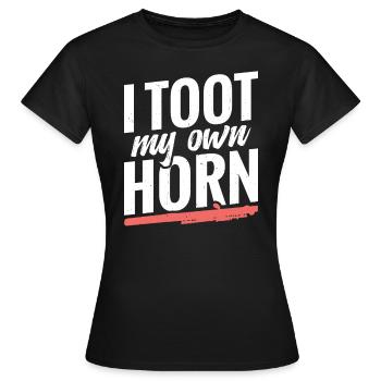 Piccolos, Ich Tue Mein Eigenes Horn - Frauen T-Shirt - Schwarz - Vorne - AI Model Female 172 dark (172cm)