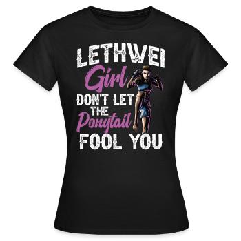 Lethwei Girl, Lass Dich Nicht Vom Pferdeschwanz - Frauen T-Shirt - Schwarz - Vorne - AI Model Female 172 dark (172cm)