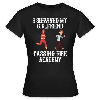 Ich Habe Meine Freundin Überlebt, Die Fire Academy - Frauen T-Shirt - Schwarz - Vorne - AI Model Female 172 dark (172cm)