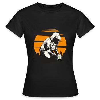 Renouveau Nucléaire - T-shirt Femme - noir - Devant - AI Model Female 172 dark (172cm)