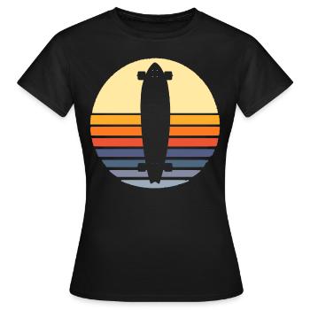 Longboard - Frauen T-Shirt - Schwarz - Vorne - AI Model Female 172 dark (172cm)