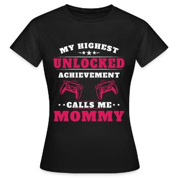 Mon plus haut accomplissement m'appelle mamie - T-shirt Femme - noir - Devant - AI Model Female 172 dark (172cm)