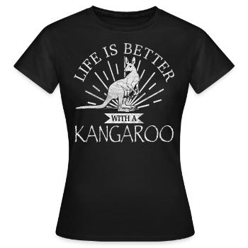 Kangaroo - Frauen T-Shirt - Schwarz - Vorne - AI Model Female 172 dark (172cm)