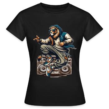 Un lion hiphop avec sweat capuche et sneakers - T-shirt Femme - noir - Devant - AI Model Female 172 dark (172cm)