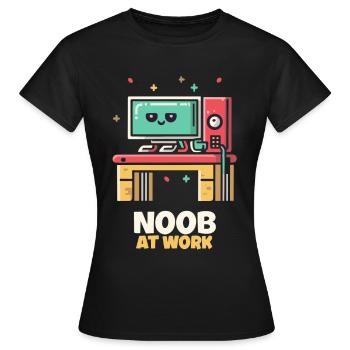 Noob bei der Arbeit - Frauen T-Shirt - Schwarz - Vorne - AI Model Female 172 dark (172cm)