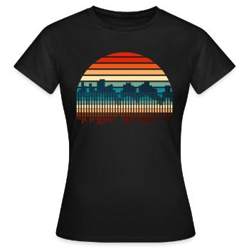 Music Lovers DJ Gift Idea Retro Soundwave - Women's T-Shirt - black - Front - AI Model Female 172 dark (172cm)