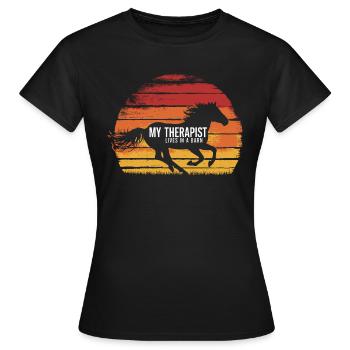 Mon thérapeute habite dans l’étable - T-shirt Femme - noir - Devant - AI Model Female 172 dark (172cm)